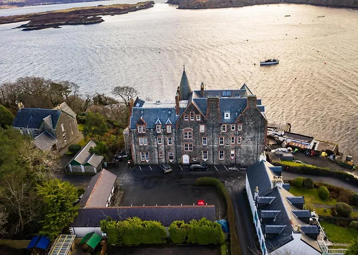 Western Isles Hotel
